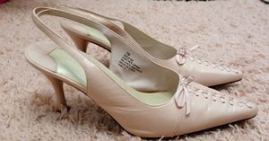 New w/o tags Soft pink slingback shoe in box size 7M. Fast Free Shipping 🚚✅
